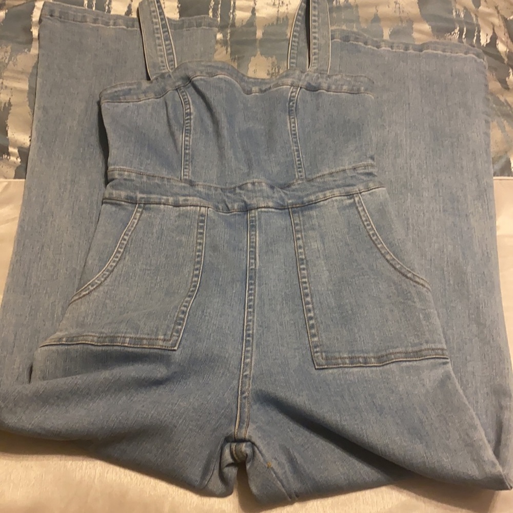Overall - Picture 3 of 3